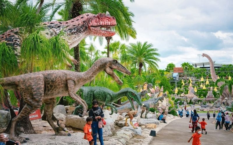 [Thai Residence] Nong Nooch Pattaya