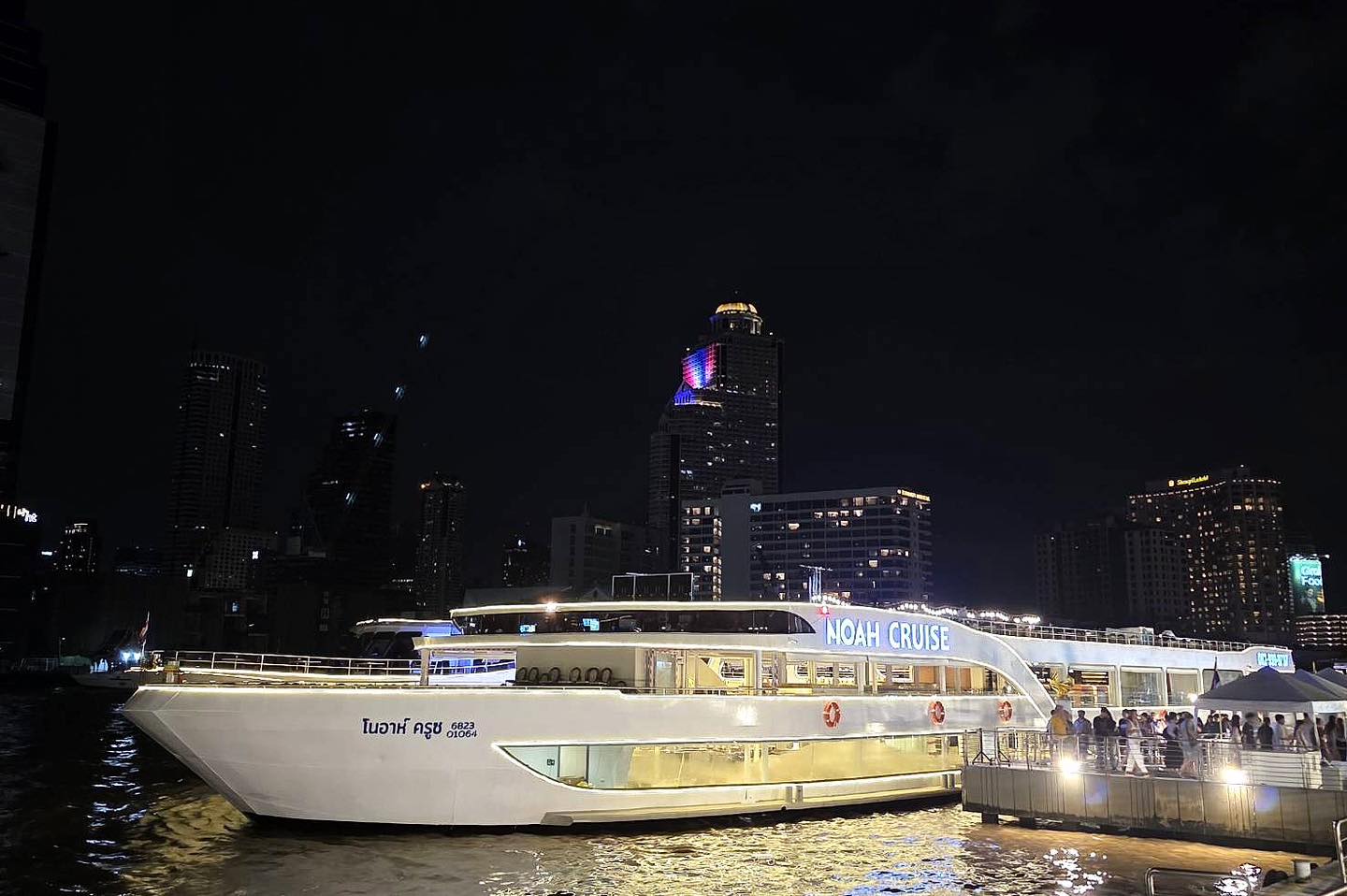 Noah Cruise in Bangkok